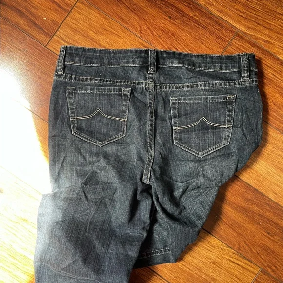 Excellent condition. Capris - Picture 2 of 2